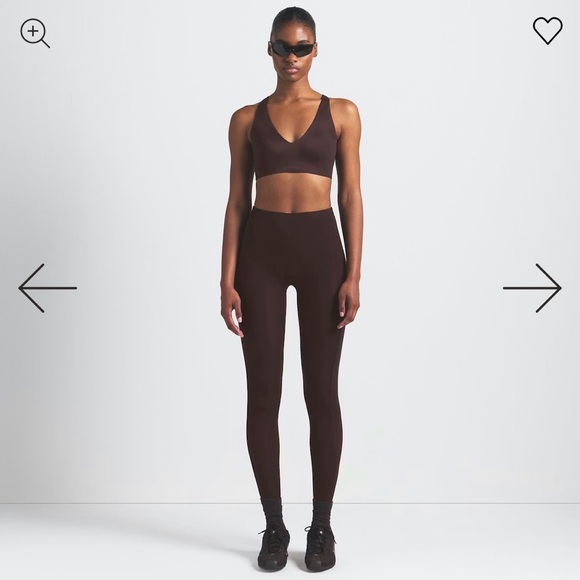 SKIMS Nike Brown Sports Bra - Picture 5 of 7